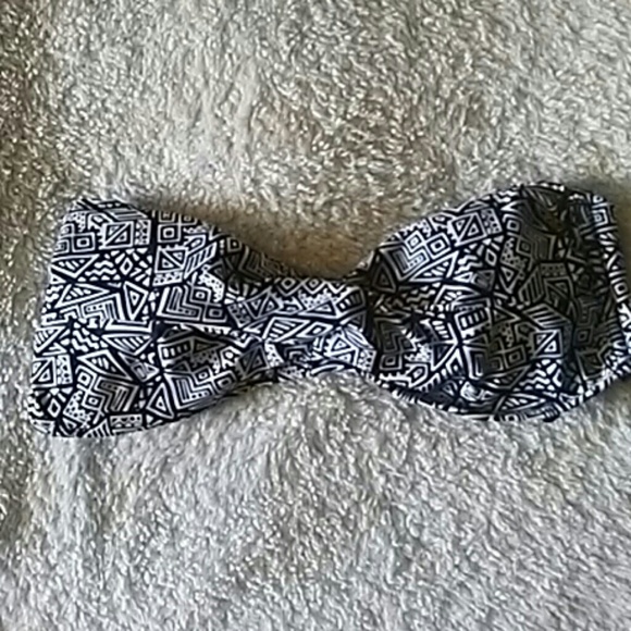 Strapless bathing suit tops - Picture 2 of 4